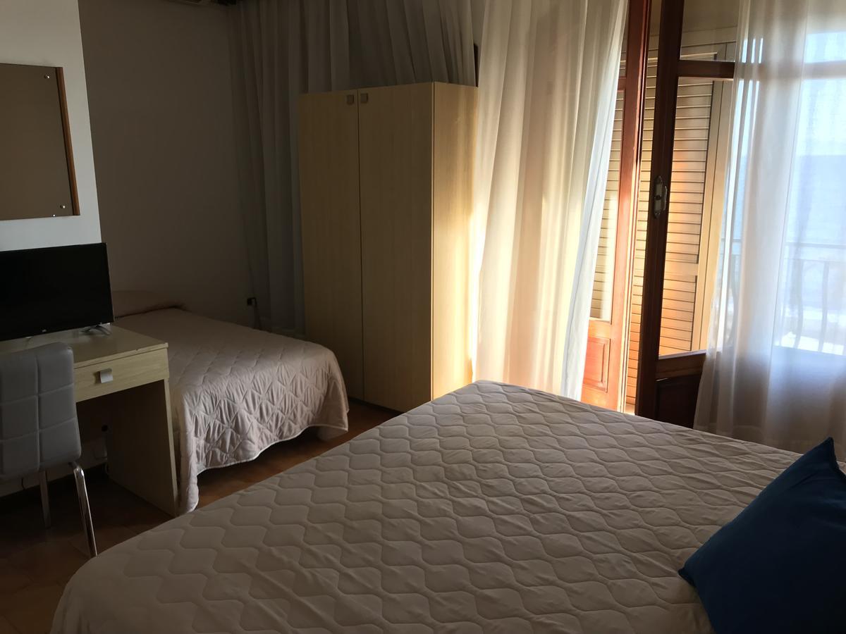 Hotel La Sirenetta Giardini Naxos Exterior photo